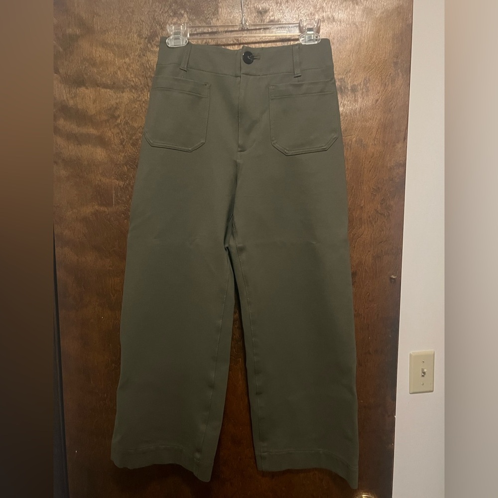 Cropped heavyweight Anthropologie Maeve “Colette” pant